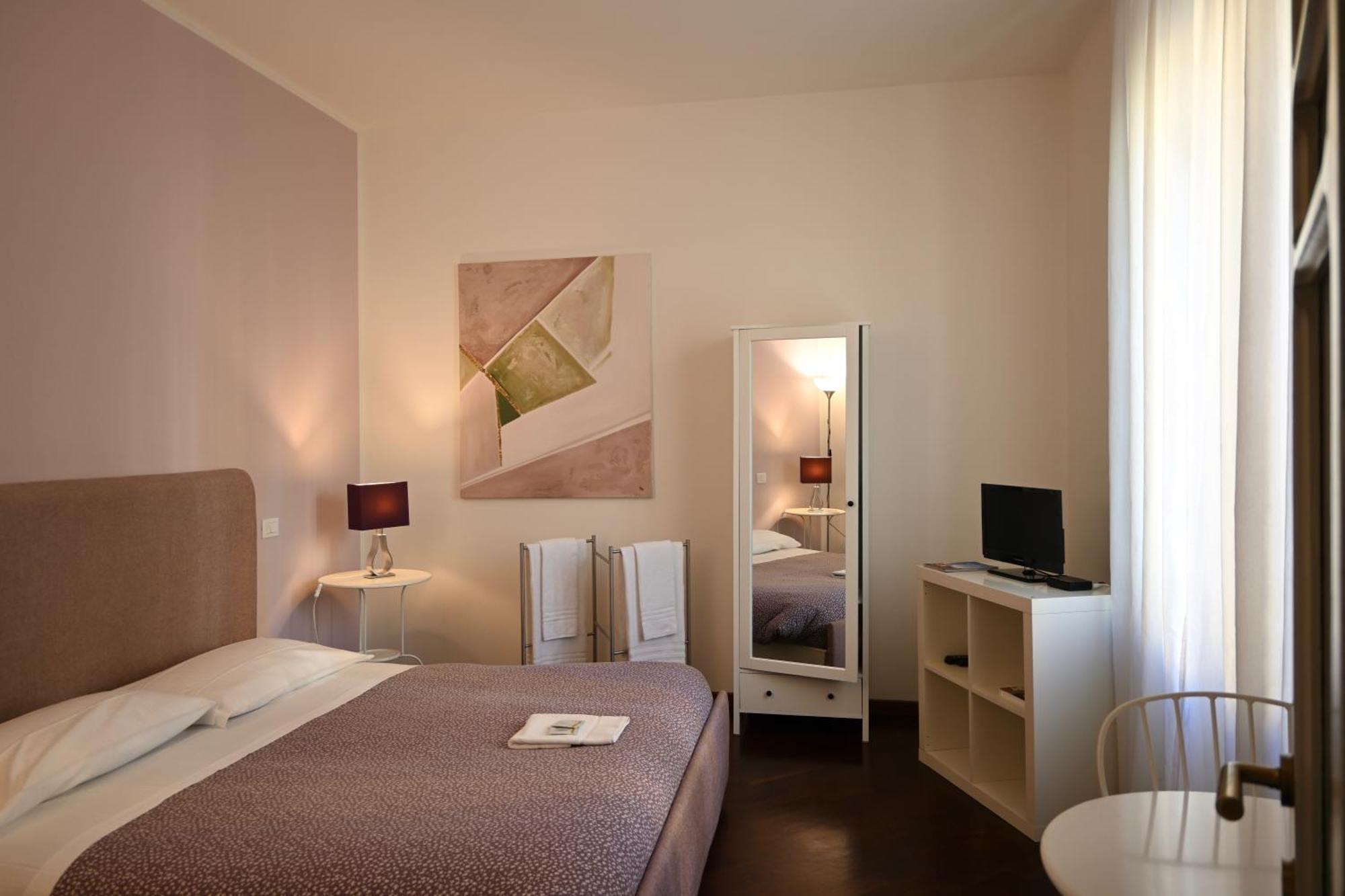 Dimora Montecchi Hotel Verona Exterior photo